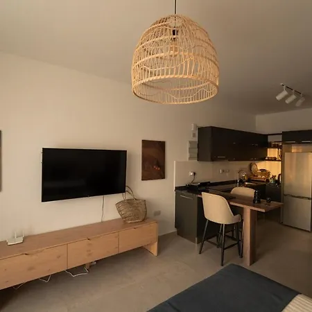 Apartament Modern With Resort-style Living